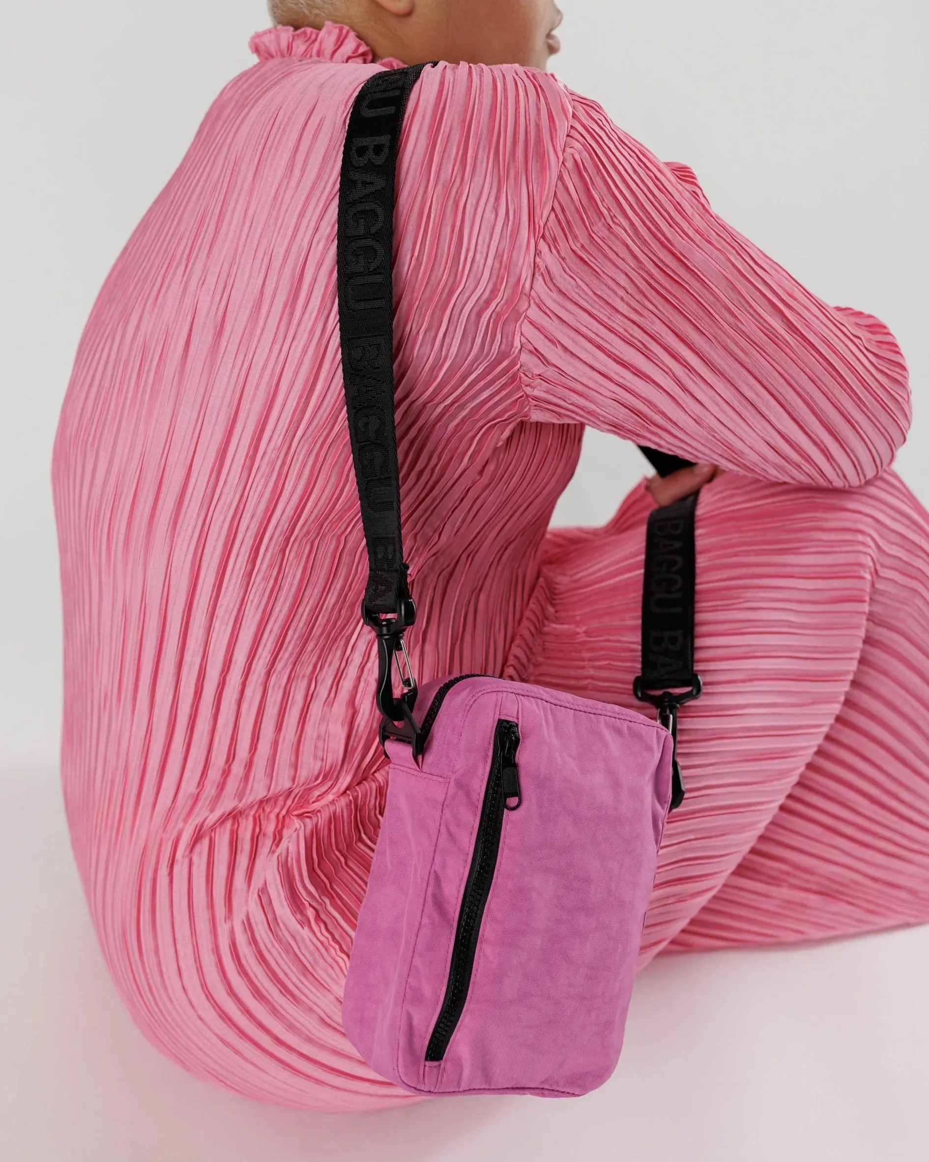 Baggu - Extra Pink - Sport Crossbody Bag