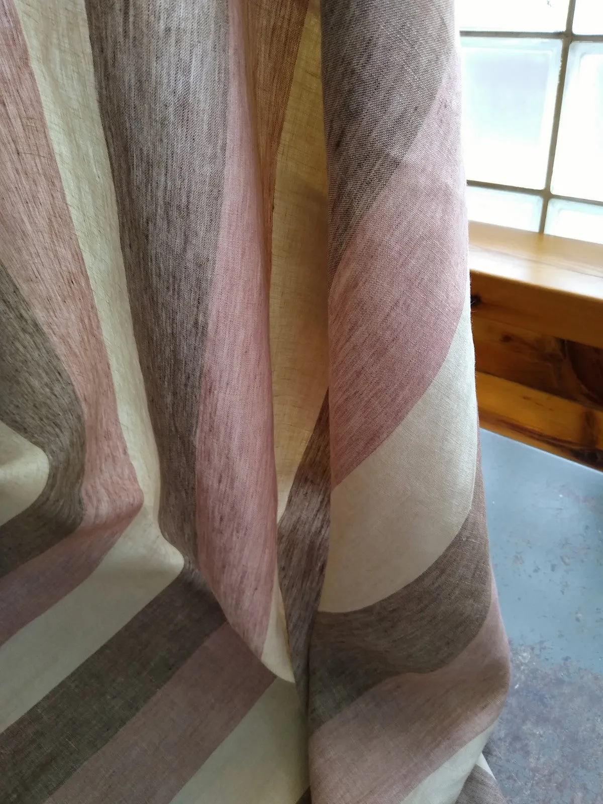 Laundered Linen / Neapolitan