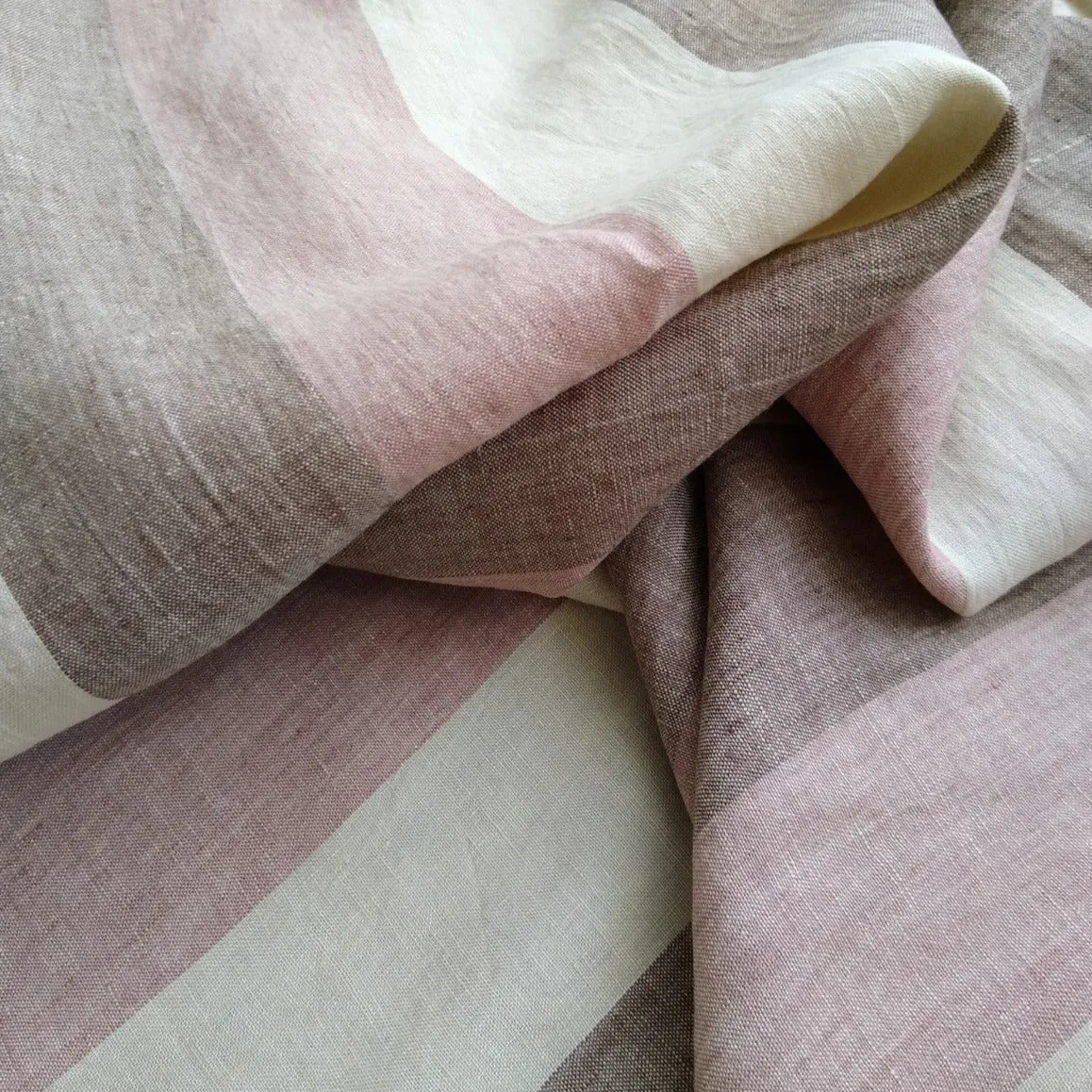 Laundered Linen / Neapolitan