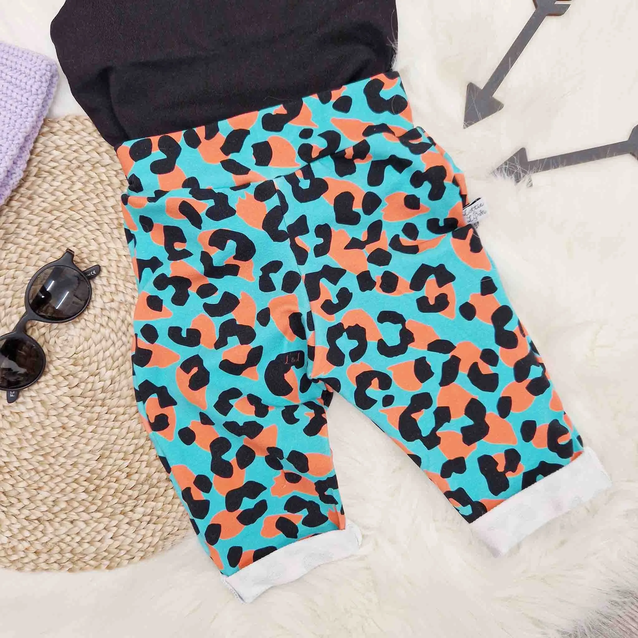 Tango Cheetah Cropped Lounge Trousers